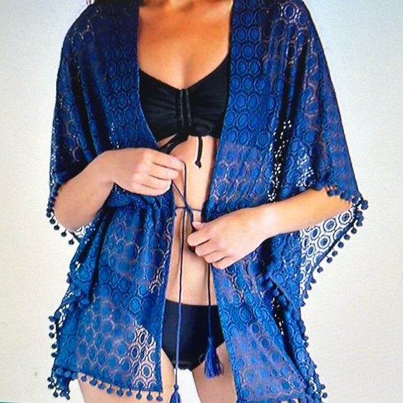 all threads Cabana Kimono size is nwt - Picture 2 of 3